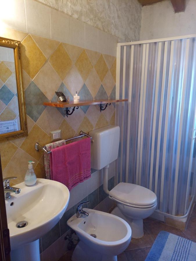 Appartamento Il Salice Casa Minnina Bagian luar foto