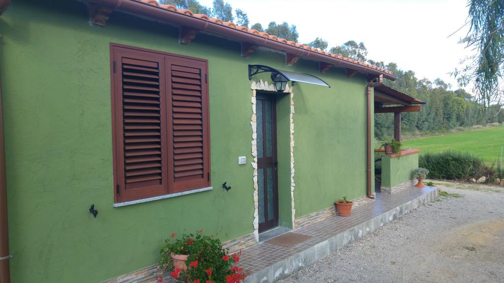 Appartamento Il Salice Casa Minnina Bagian luar foto
